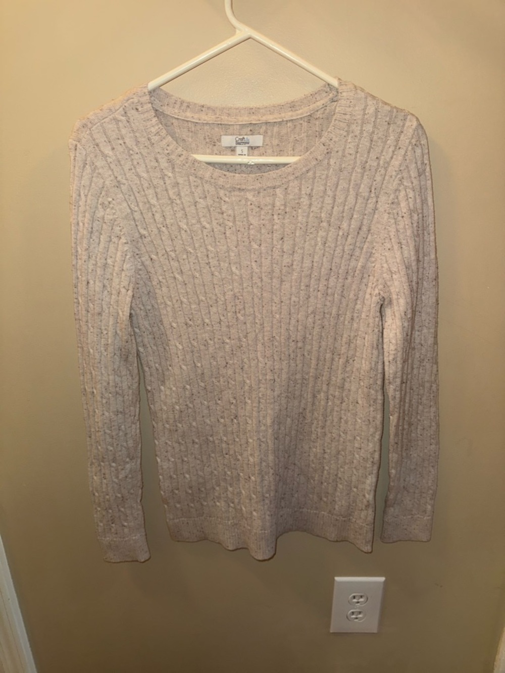 croft & barrow light beige  Ribbed Cable Crewneck Sweater excellent condition
